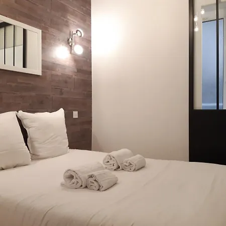 Des Sources فيشي